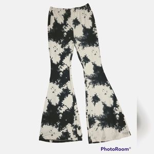 Streetwear society bell bottom pant